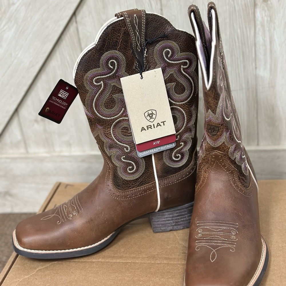 Ariat Tan Western Boots with Embroidery